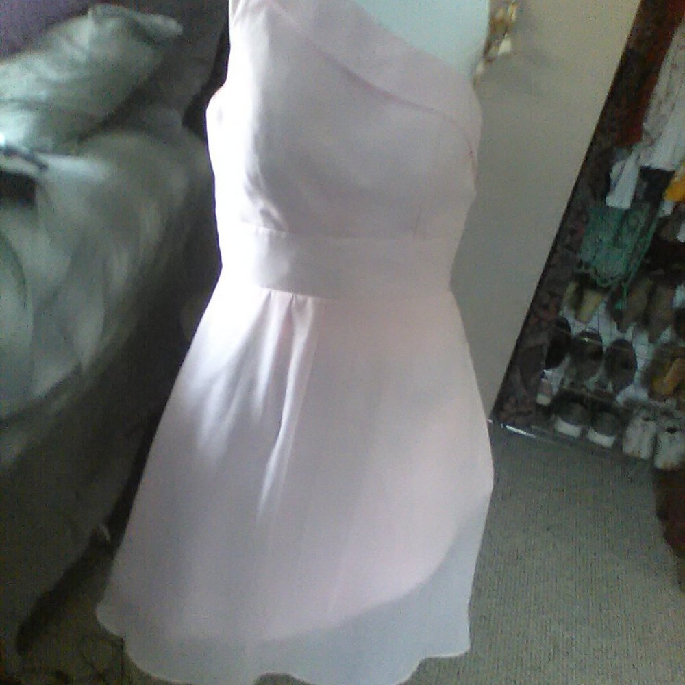 pink dress